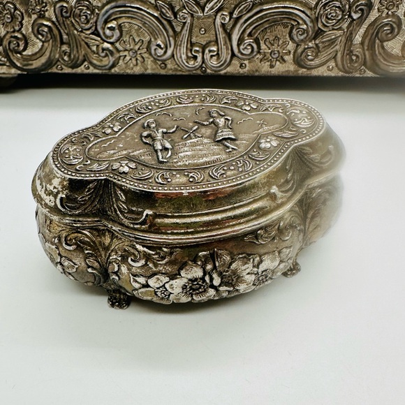 Vintage Silver Jewelry Trinket Casket Box - Picture 14 of 14
